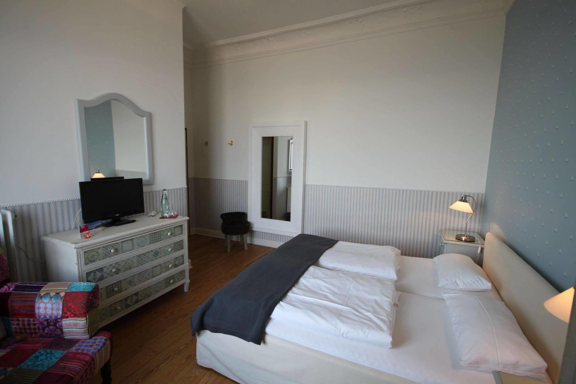 Strandperle Lieblingsplatz Hotel ลูเบค ภายนอก รูปภาพ